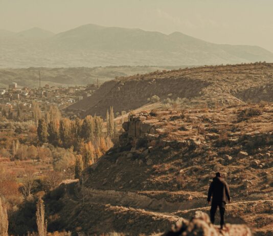 Kamp İçin En Pratik Kahvaltı Tarifleri: Lezzetli ve Hızlı Fikirler