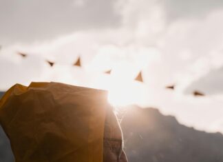 Yağmurlu Havada Çadır Nasıl Korunur? Etkili ve Pratik Yöntemler