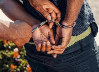 Kamp Esnasında Çöp Nasıl Yönetilir? Pratik ve Etkili Yöntemler